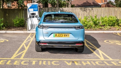 Honda e:Ny1 charging