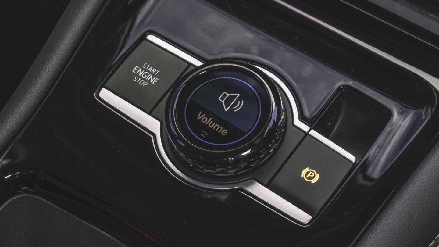 2024 Volkswagen Tiguan Driver Experience Switch (volume control)