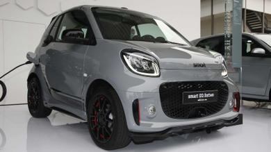 Smart EQ Fortwo in grey