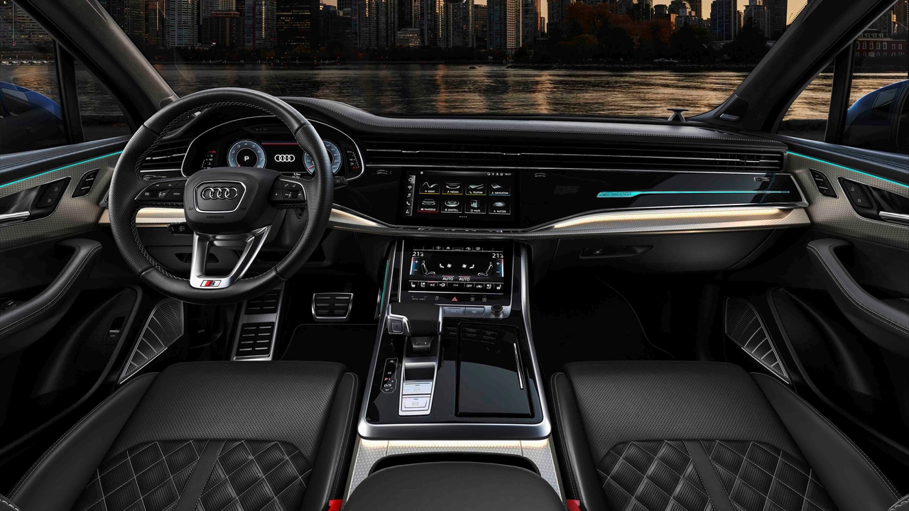 2024 Audi Q7 interior