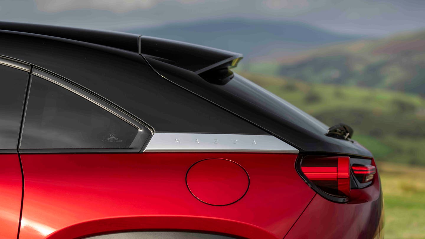 Mazda MX-30 rear side panel