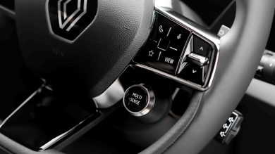 Renault Megane E-Tech steering wheel buttons