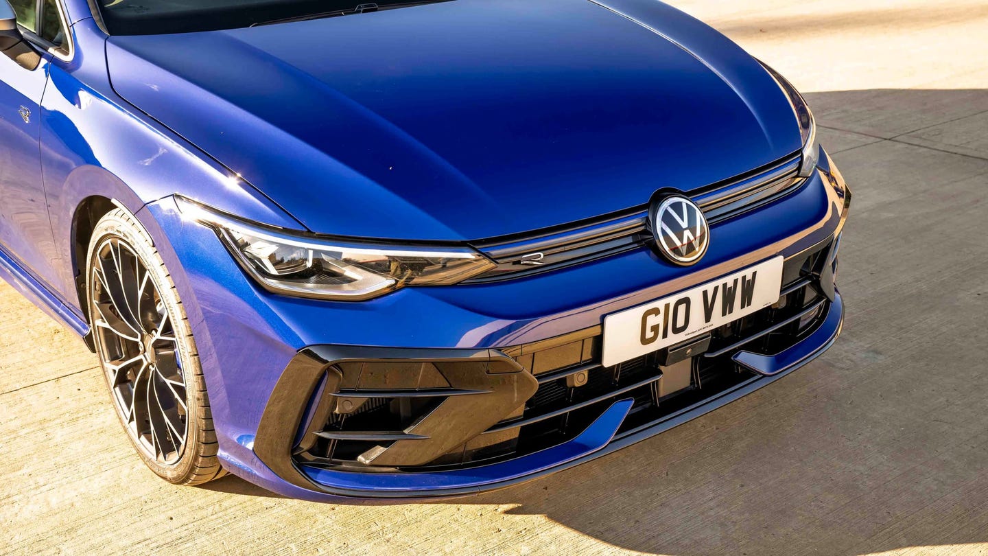 VW Golf R headlight