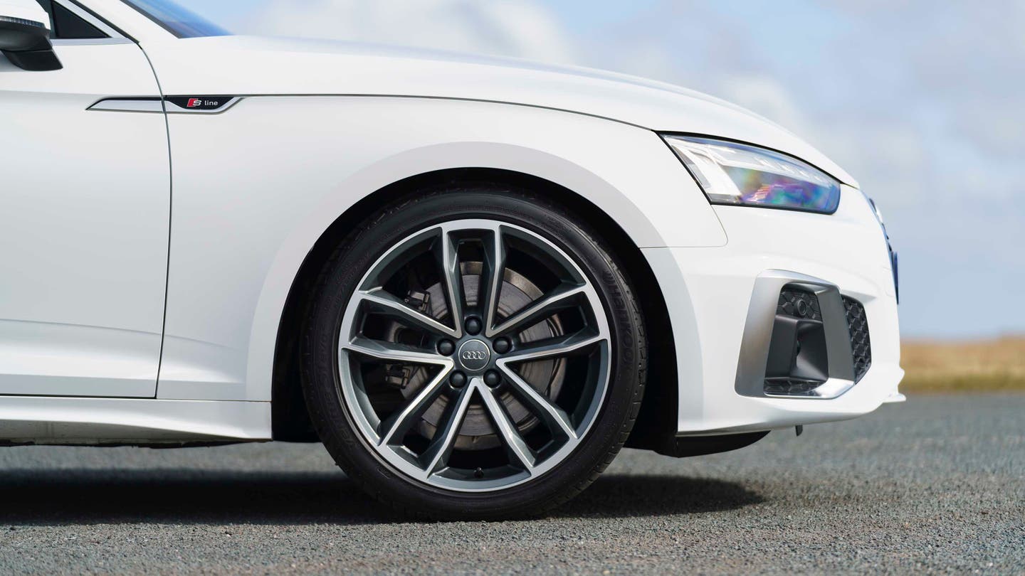 Audi A5 coupe wheel