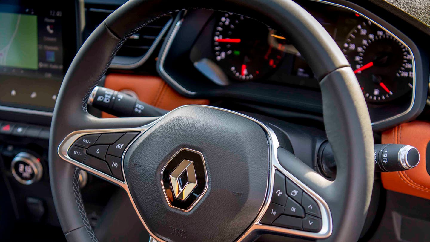 Renault Captur steering wheel