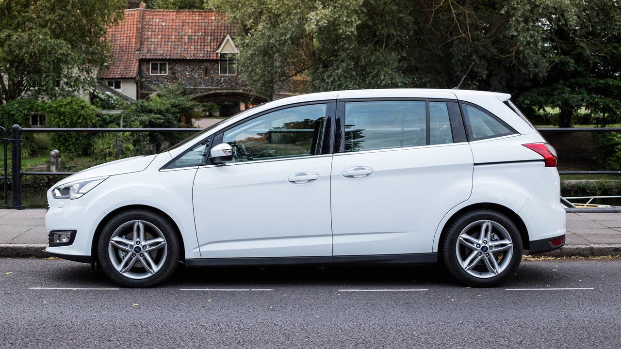 Ford Grand C-Max side view