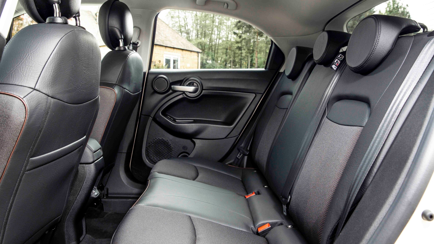 Fiat 500X rear seats