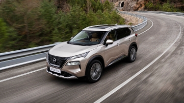 Nissan X-Trail review driving