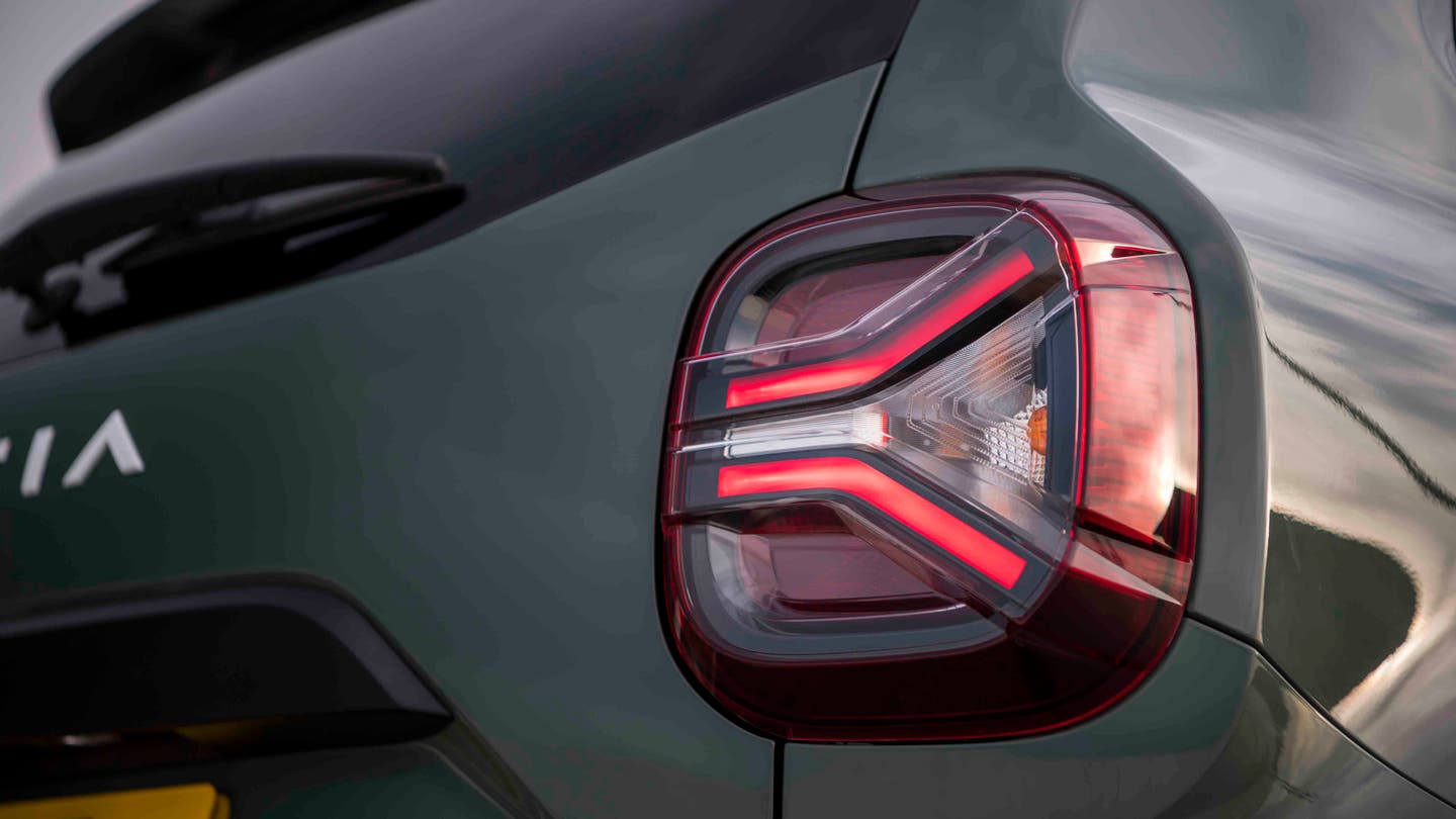 Dacia Duster taillight