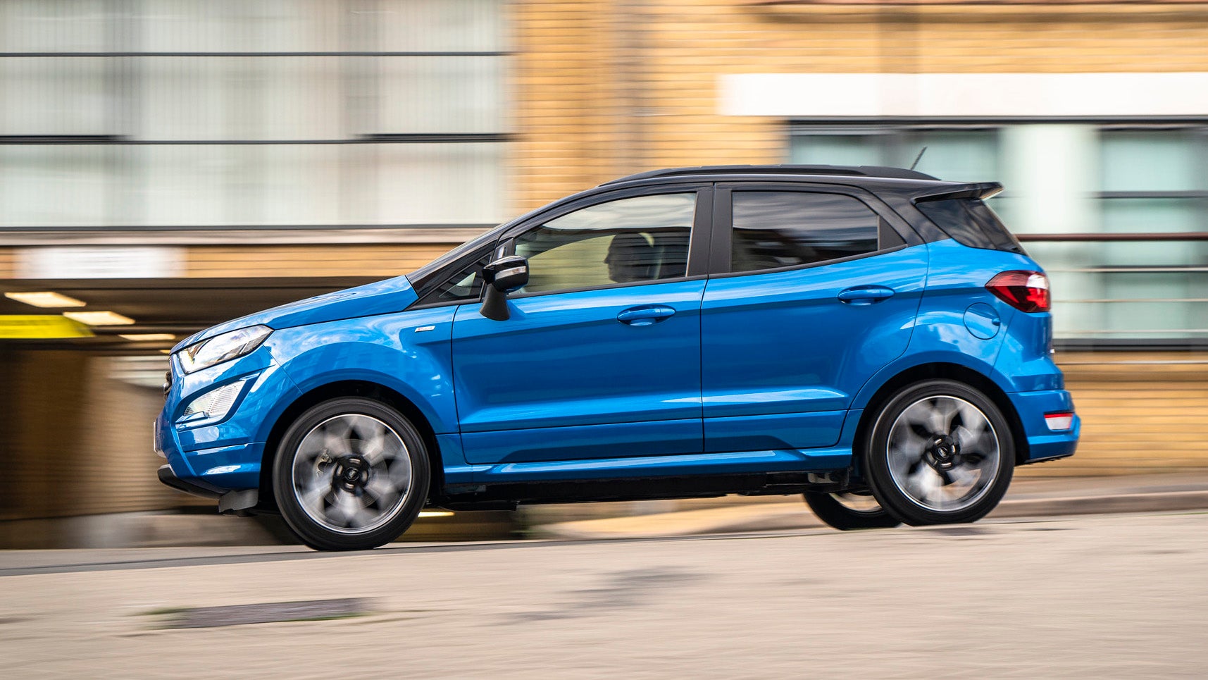 Ford Ecosport driving side view