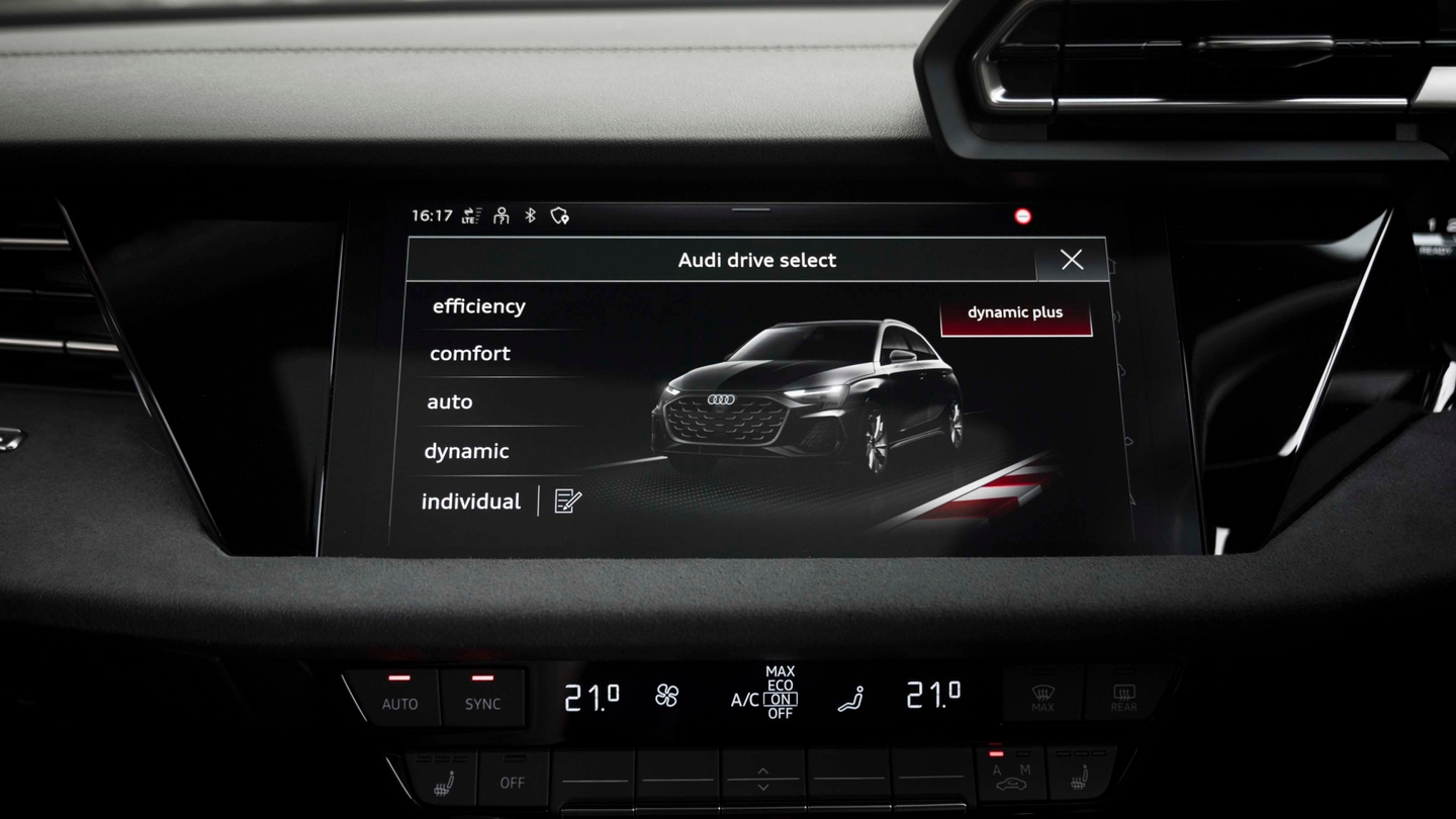 Audi S3 drive modes screen