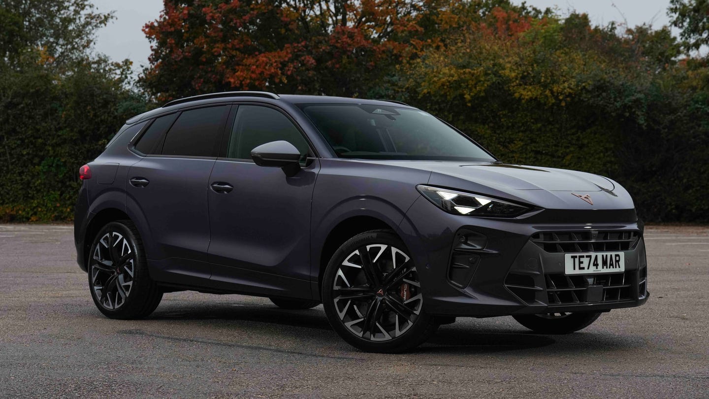 Cupra Terramar front/side view