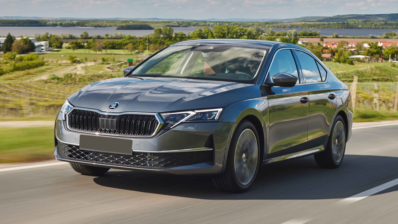 2024 Skoda Octavia facelift driving in Europe