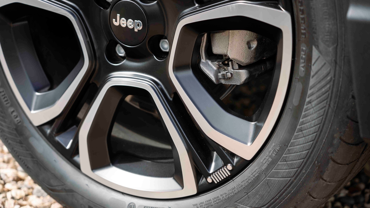 Jeep Avenger alloy wheel detail