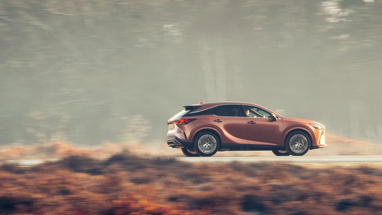 Lexus RX in orange