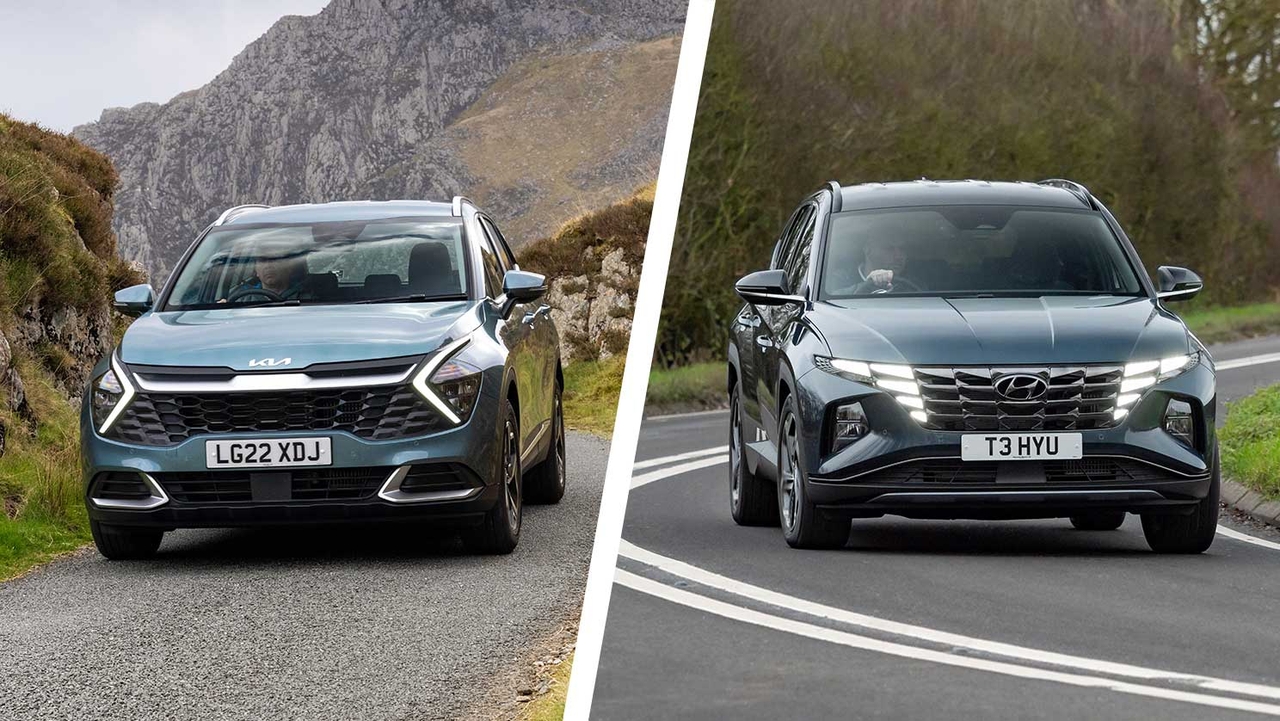 Kia Sportage vs Hyundai Tucson front driving
