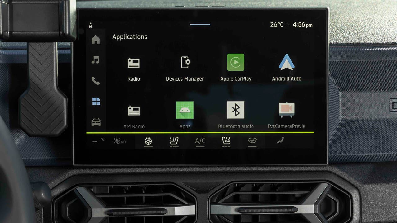 2024 Dacia Duster touchscreen