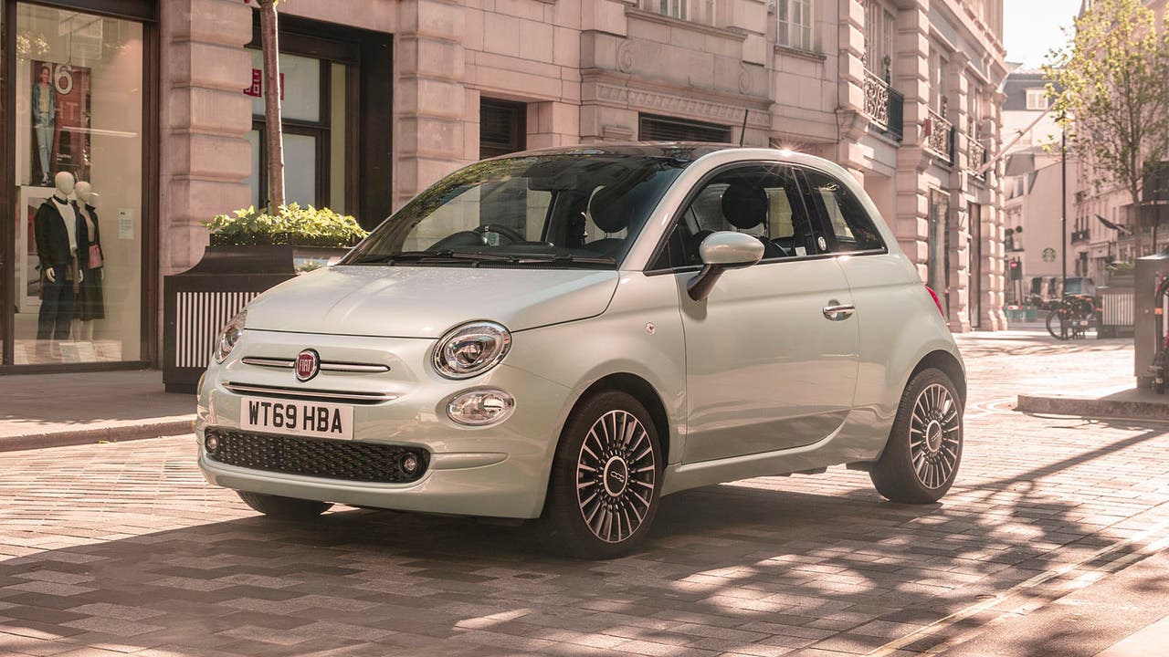 Fiat 500 in ice blue, static shot