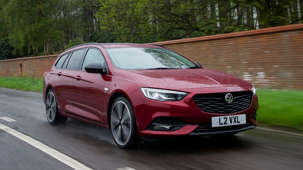 Vauxhall Insignia Sports Tourer in red