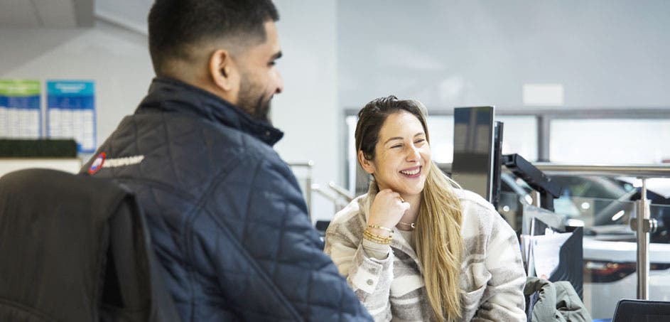 customer with motorpoint colleague