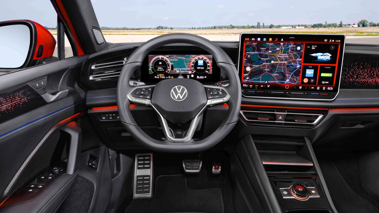 2024 VW Tiguan interior