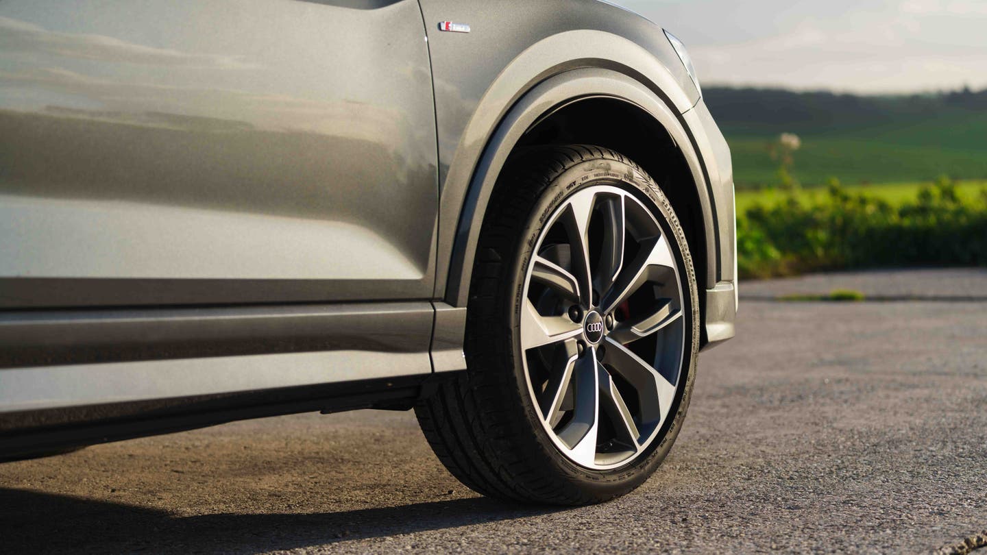 Audi Q2 alloy wheel