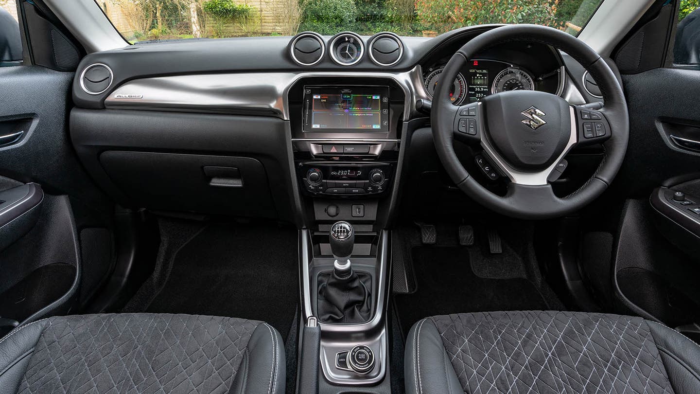 Suzuki Vitara review interior