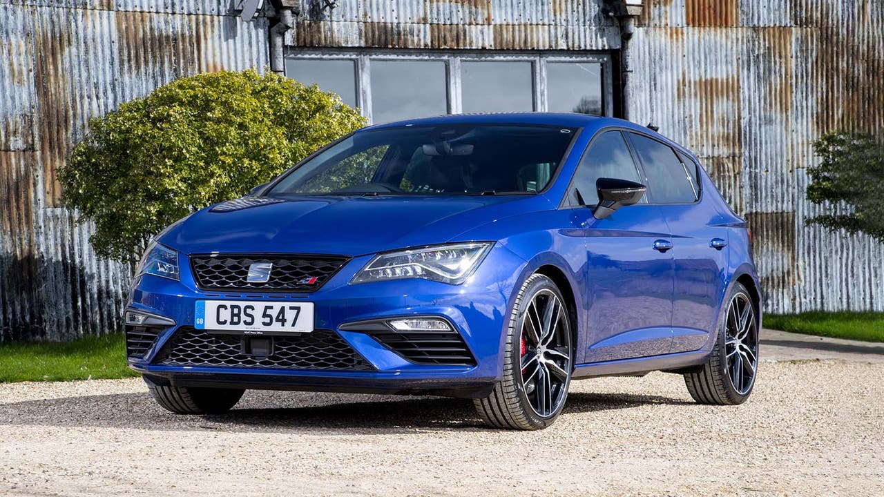 SEAT Leon Cupra in blue