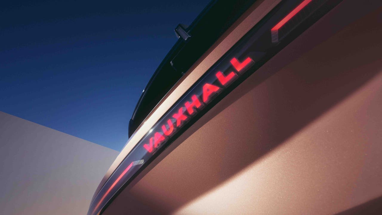 2024 Vauxhall Grandland with illuminated Vauxhall lettering