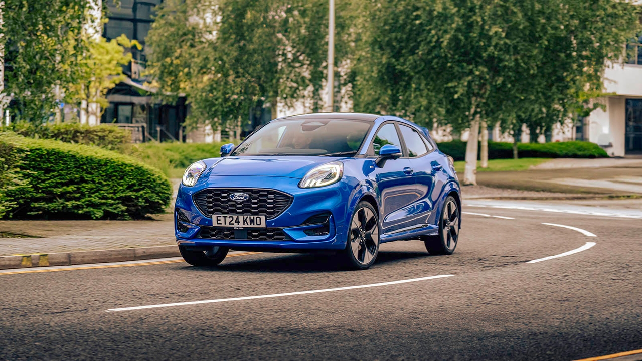 Ford Puma in blue