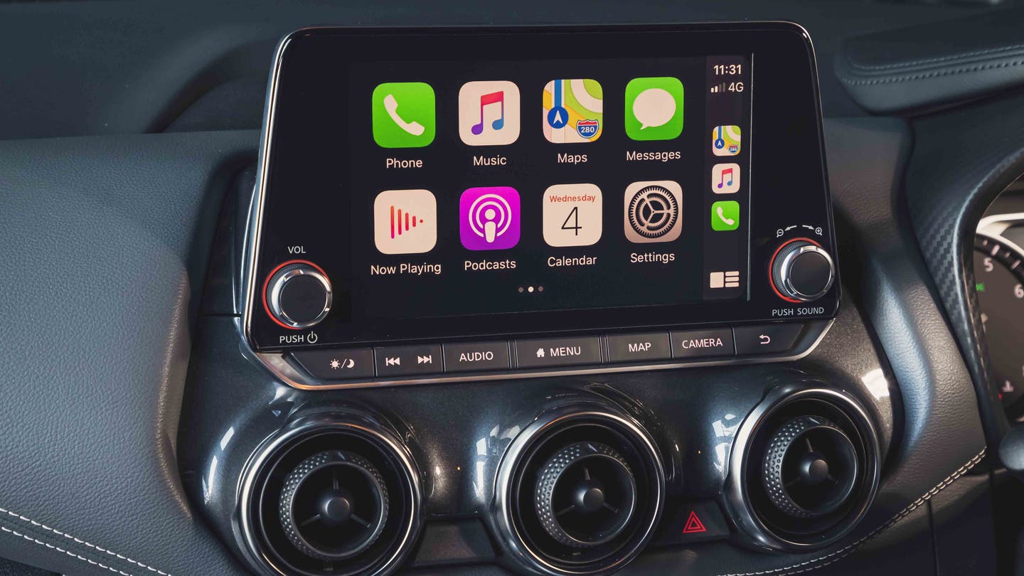 Nissan Juke Apple CarPlay screen