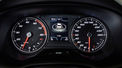 SEAT Ateca review image side