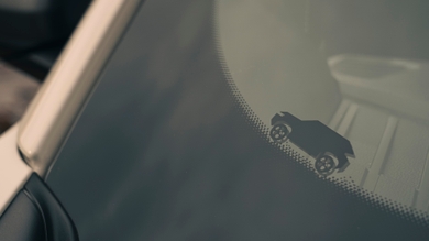 Dacia Duster close up - graphic of Duster model in windscreen