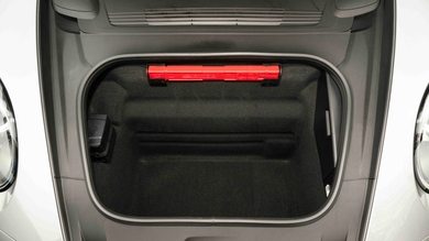Porsche 911 under bonnet storage