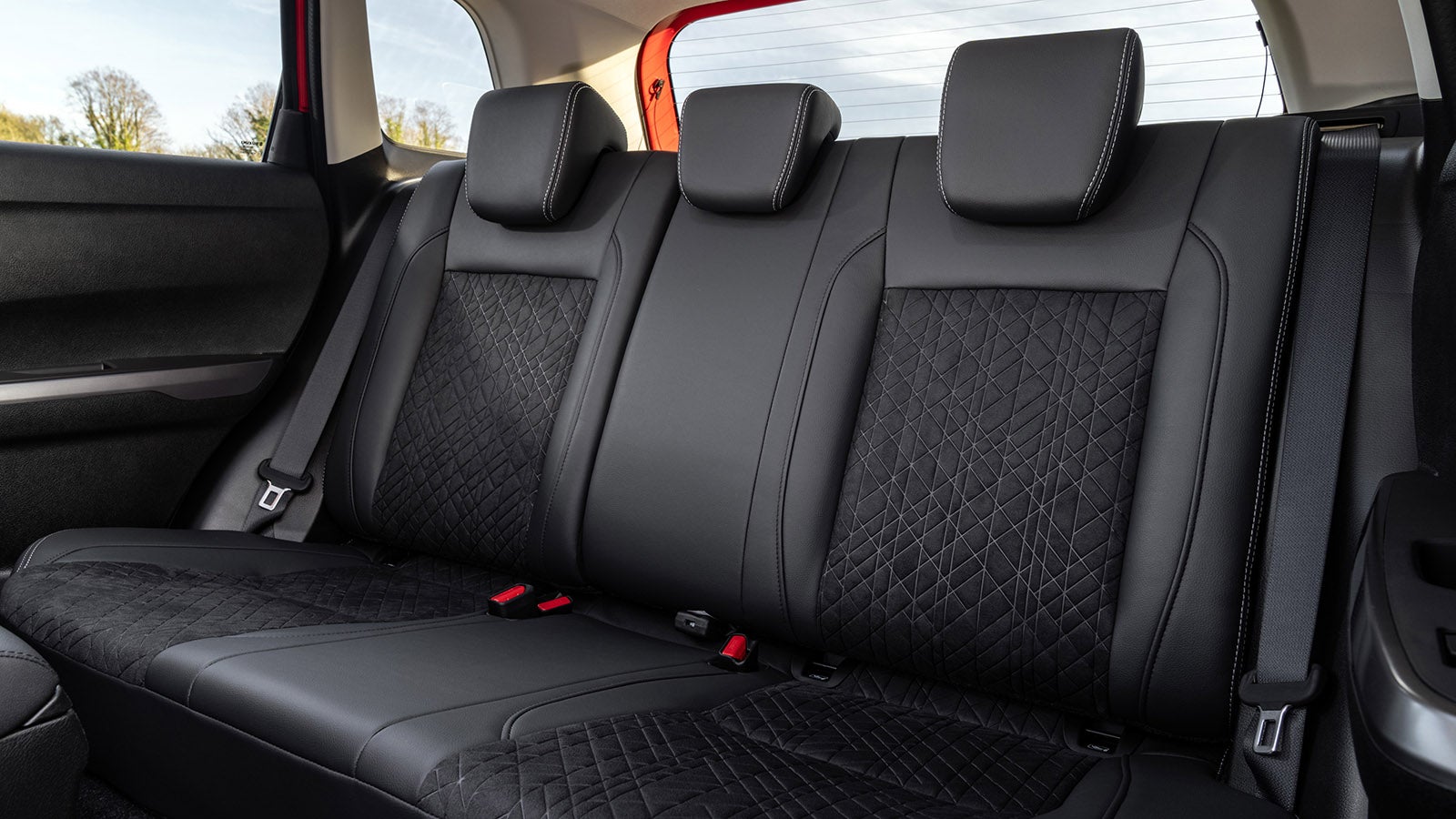 Suzuki Vitara review rear seats