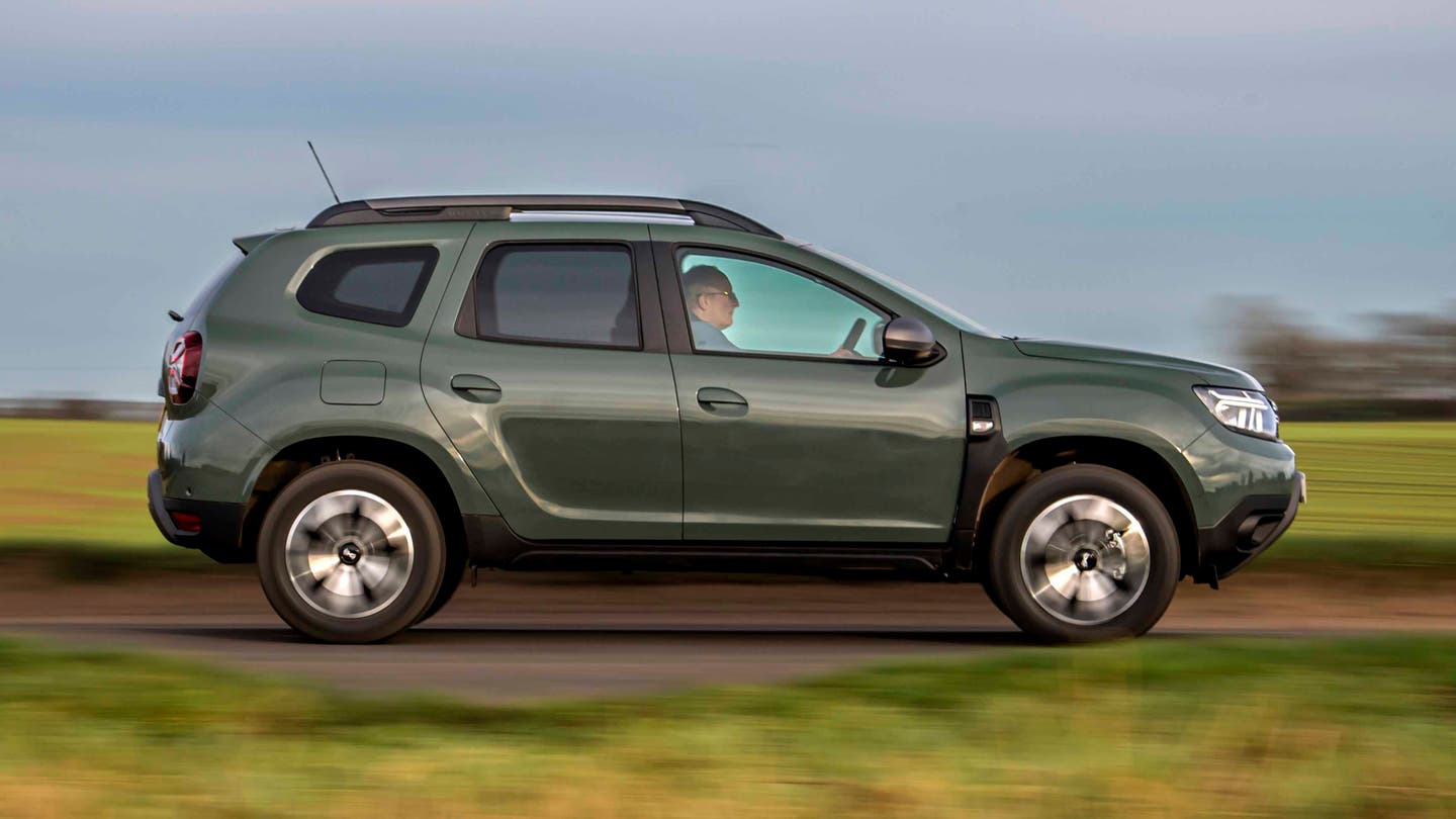 Dacia Duster driving side view