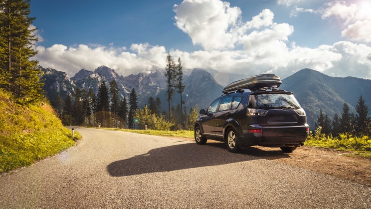 Driving in Europe: requirements, rules and tips