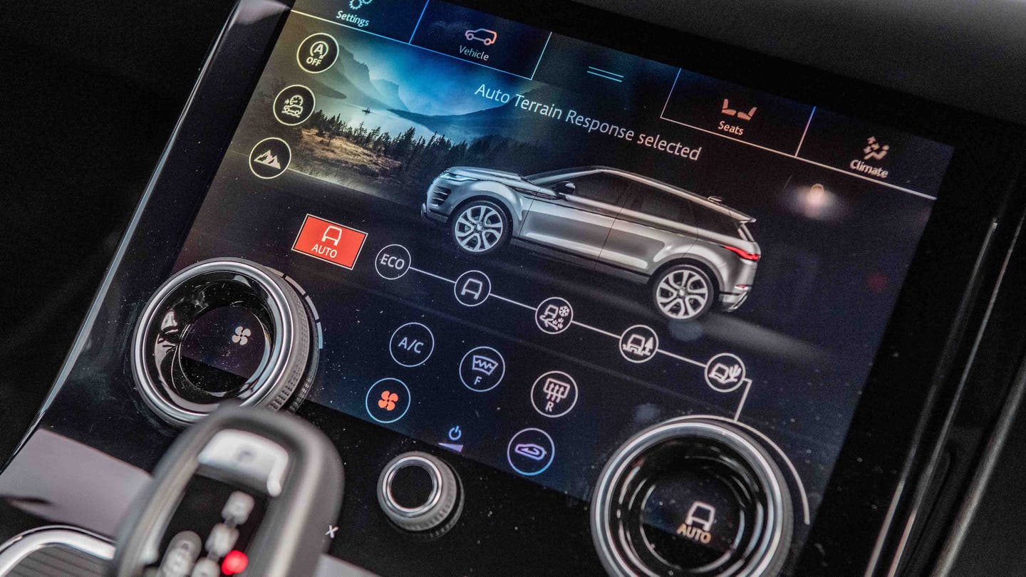 Range Rover Evoque climate control and 4WD dials