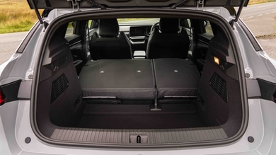 Renault Megane E-Tech boot seats down
