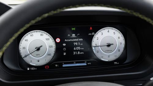 Hyundai i20 digital dials