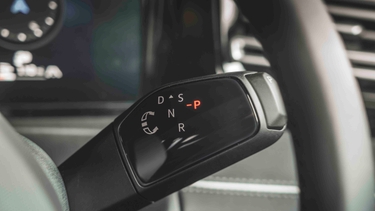 2024 Volkswagen Tiguan review gear lever