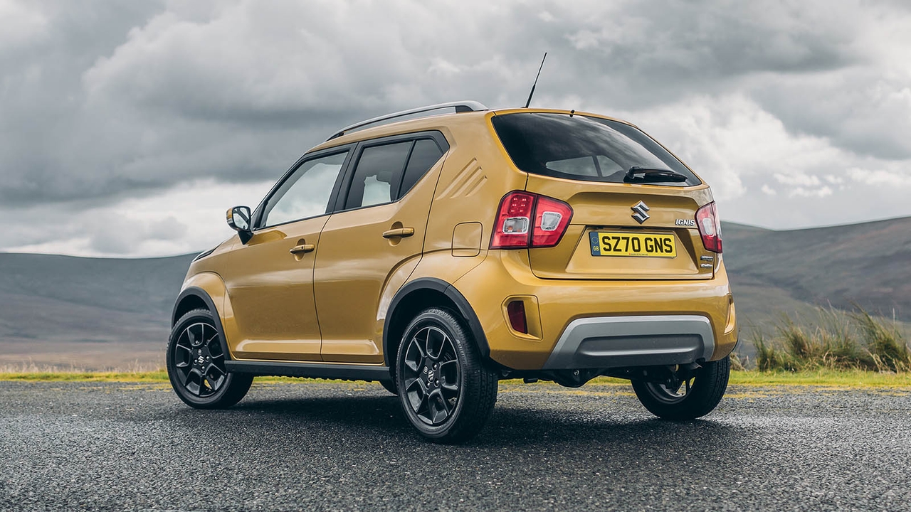 Suzuki Ignis review rear three quarter