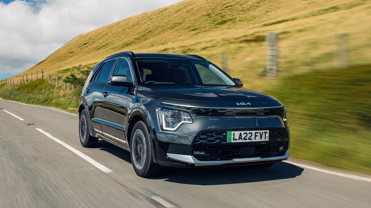 Kia Niro EV in grey, driving shot