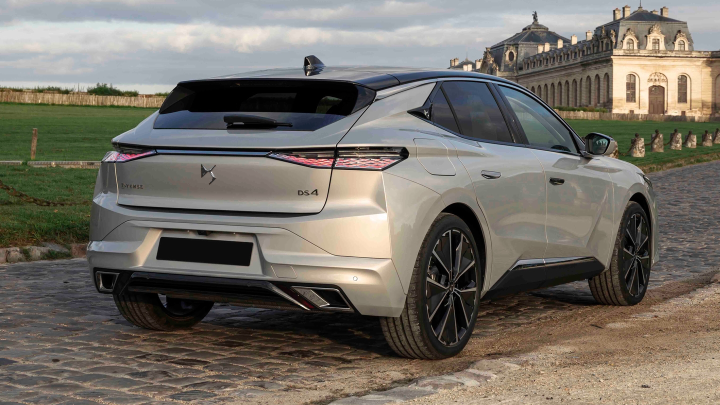 DS 4 rear view