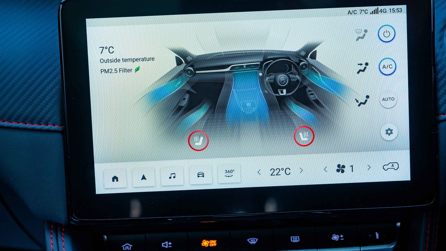 MG ZS EV touchscreen