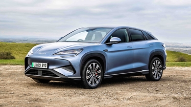 BYD Sealion 7 front/side view