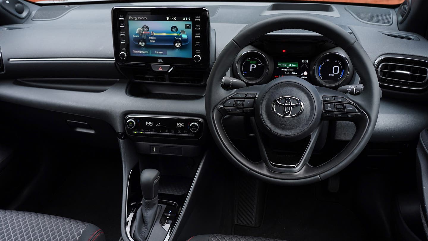 Toyota Yaris review interior