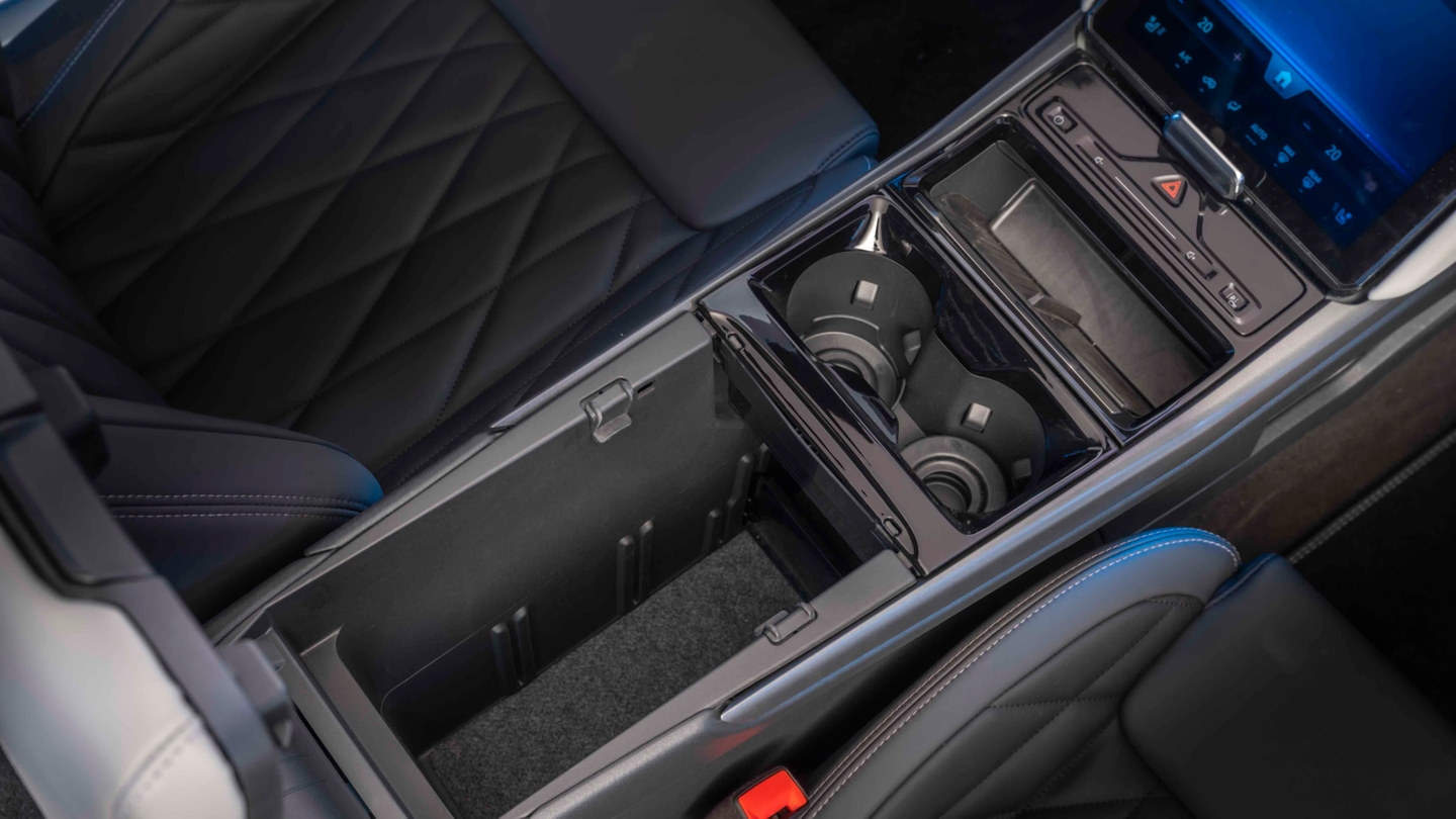 Ford Explorer centre console storage