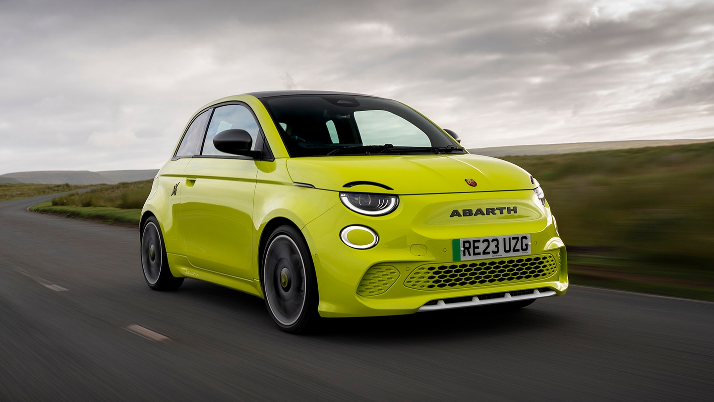 Abarth 500e review – front three quarter