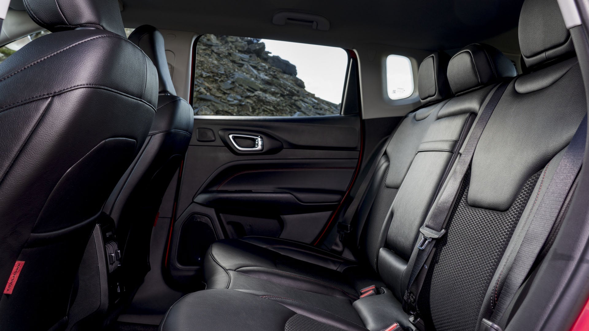 Jeep Compass Trailhawk rear seats